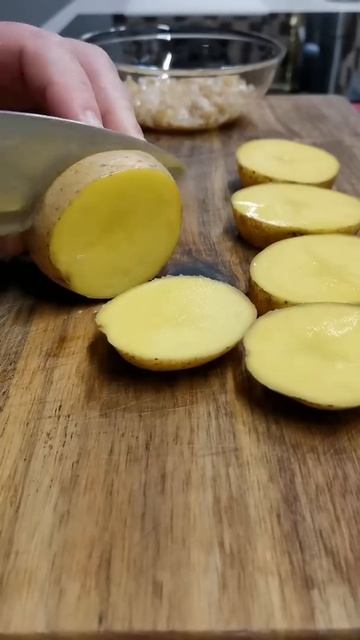 Картошка с салом в духовке #Shorts