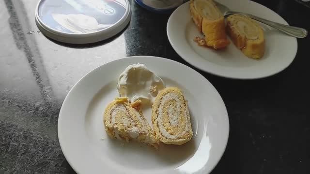 Творожный рулет на Атаке — сладкий десерт! 🍰🧀 смотреть онлайн