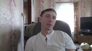 Почему телевизор после заставки перезагружается?