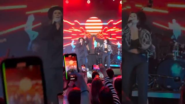 Красивые молодые Маша Шейх и Оля Задонская 17.03.23 Урбан смотреть онлайн