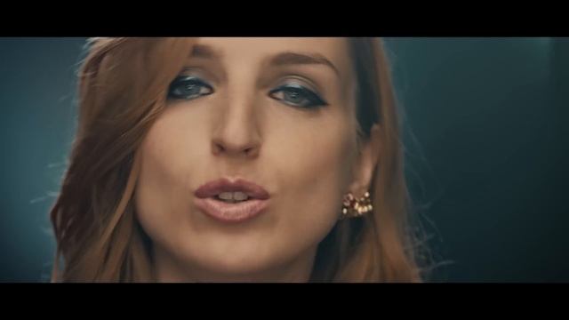 LA CHANTEUSE DE SALLE DE BAIN смотреть онлайн