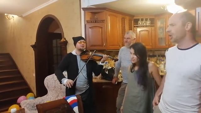 Юбилей у художника в Крыму смотреть онлайн