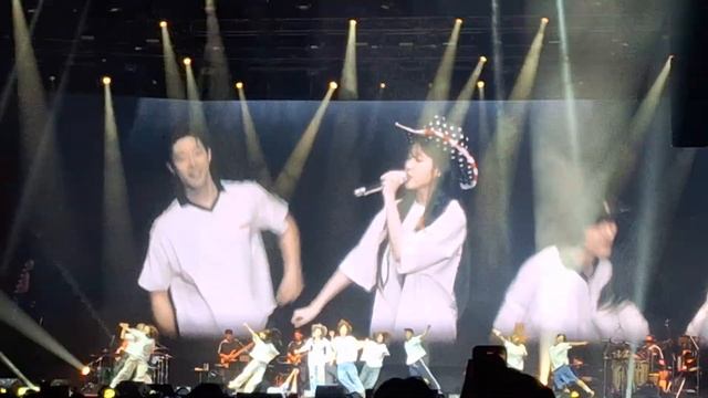Good Day (Encore) - IU HEREH World Tour Concert in Los Angeles Inglewood 2024.08.02 смотреть онлайн