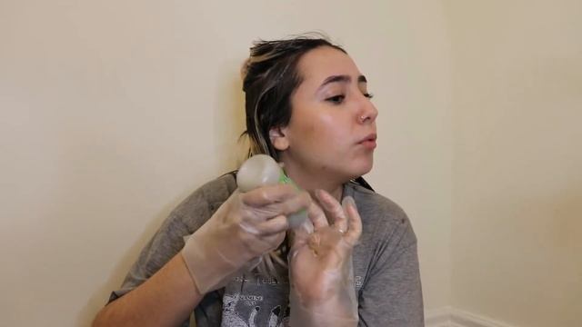 30 cosas SOBRE MI mientras me pinto el cabello NEGRO (en casa) смотреть онлайн