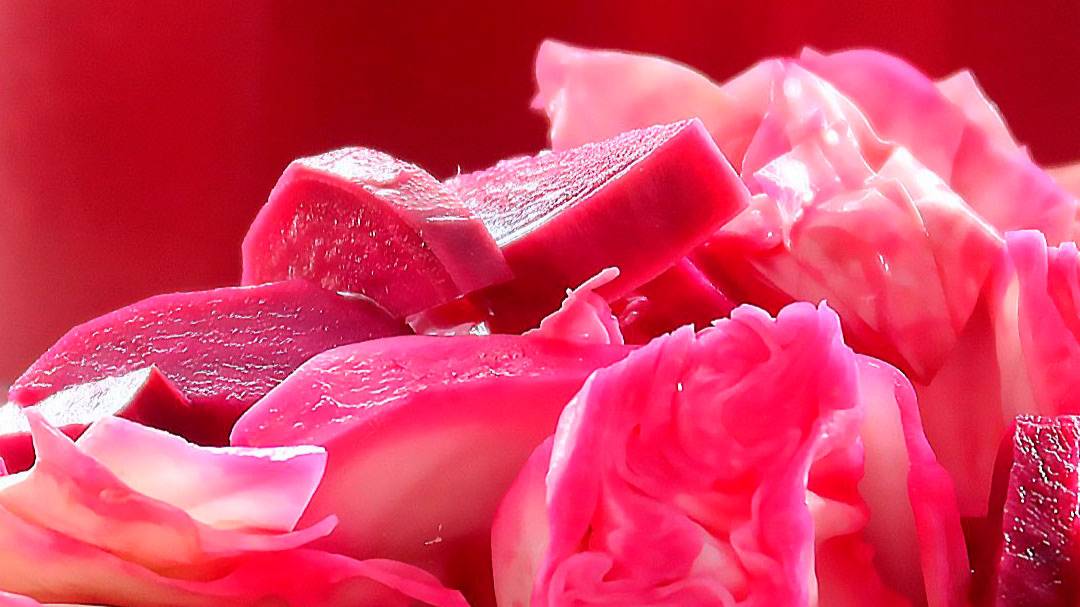 Маринованная капуста со свёклой быстро. смотреть онлайн