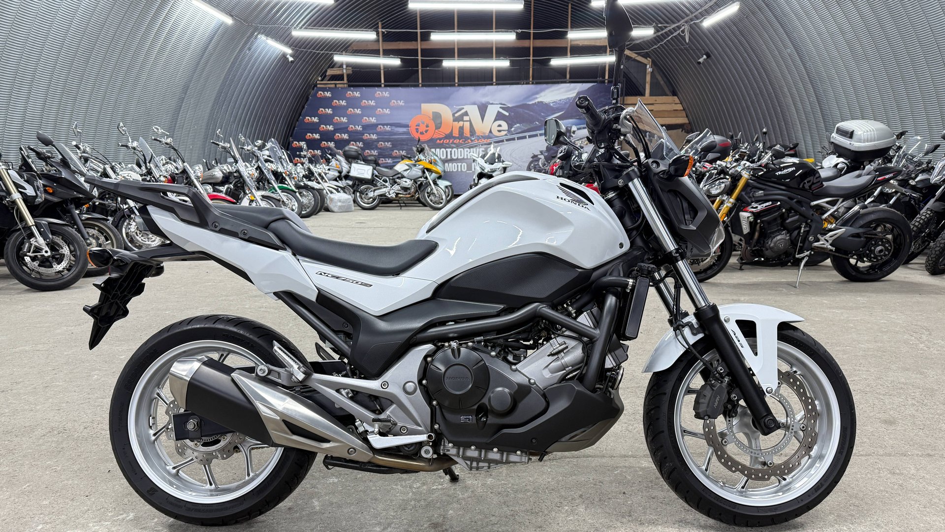 Обзор Honda NC 750SA |В НАЛИЧИИ| смотреть онлайн