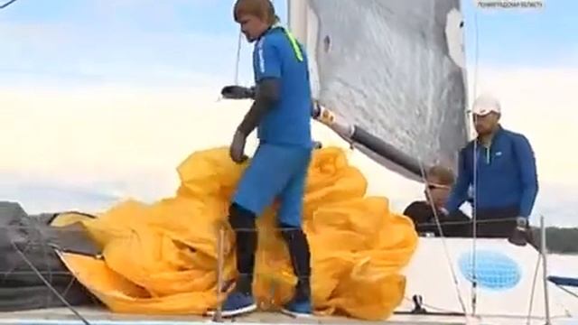 На Финском заливе из-за штиля сорвался этап парусной регаты (3 июля 2018 года) смотреть онлайн