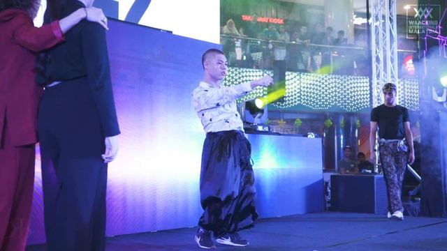 Team Ho Tung vs Team Mickey | 2v2 Top 16 | Waacking Internationals Malaysia 2019 | RPProds смотреть онлайн