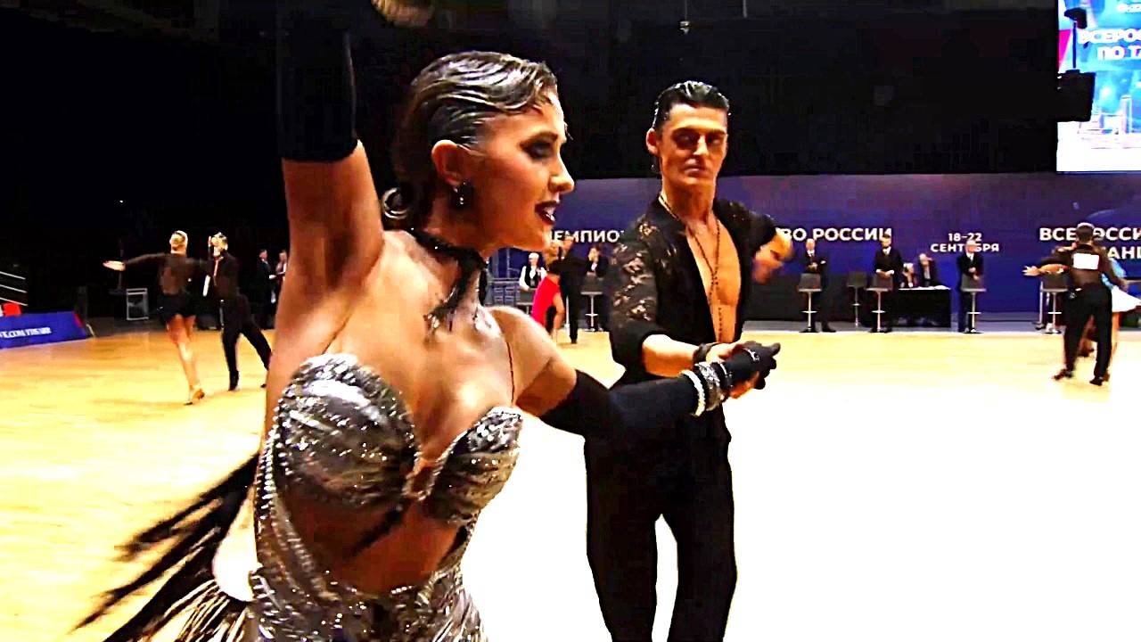 Спортивные бальные танцы. Чемпионат России 2024 1/2 Самба смотреть онлайн