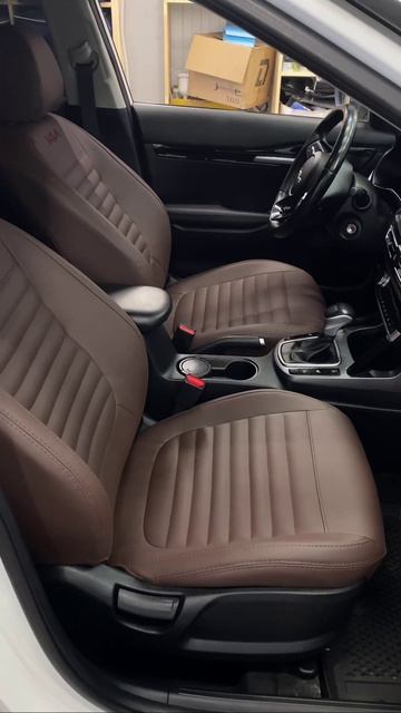 Kia Seltos. Авточехлы смотреть онлайн