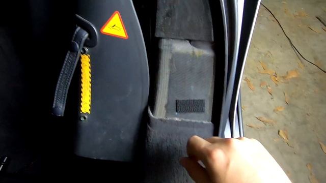 How to: Hardwire a radar detector or dash cam in a McLaren смотреть онлайн