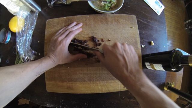 Tuna - You Suck at Cooking (episode 2) смотреть онлайн
