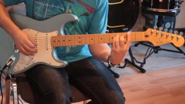 Электрогитара Fender Stratocaster 2002 Mexico 4 смотреть онлайн