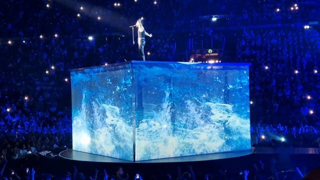 MARCO MENGONI MILANO, Forum di Assago 08.10.2022 - Ti voglio bene veramente смотреть онлайн