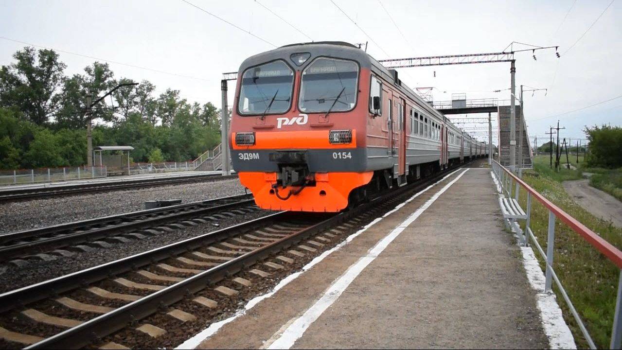 Электропоезд ЭД9М-0154. Покатушки от 10км до 7км и от Алтайской до Развилки+отправление.