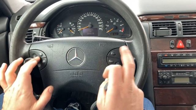 6. Mercedes E klasa serii w210 czyli stary "niemiec" w okularach. смотреть онлайн