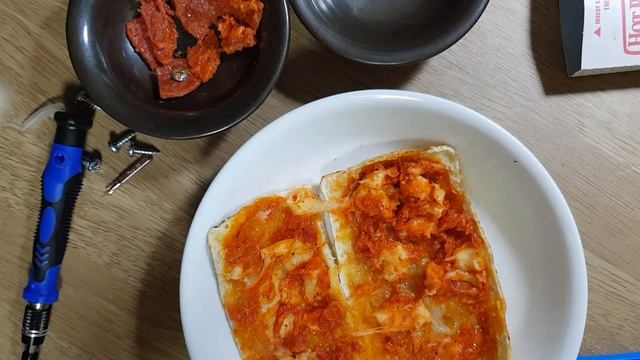 Hot Pocket Full Disassembly (Pepperoni) смотреть онлайн