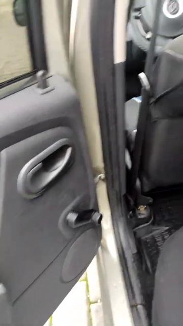 РЕНО САНДЕРО смотреть онлайн