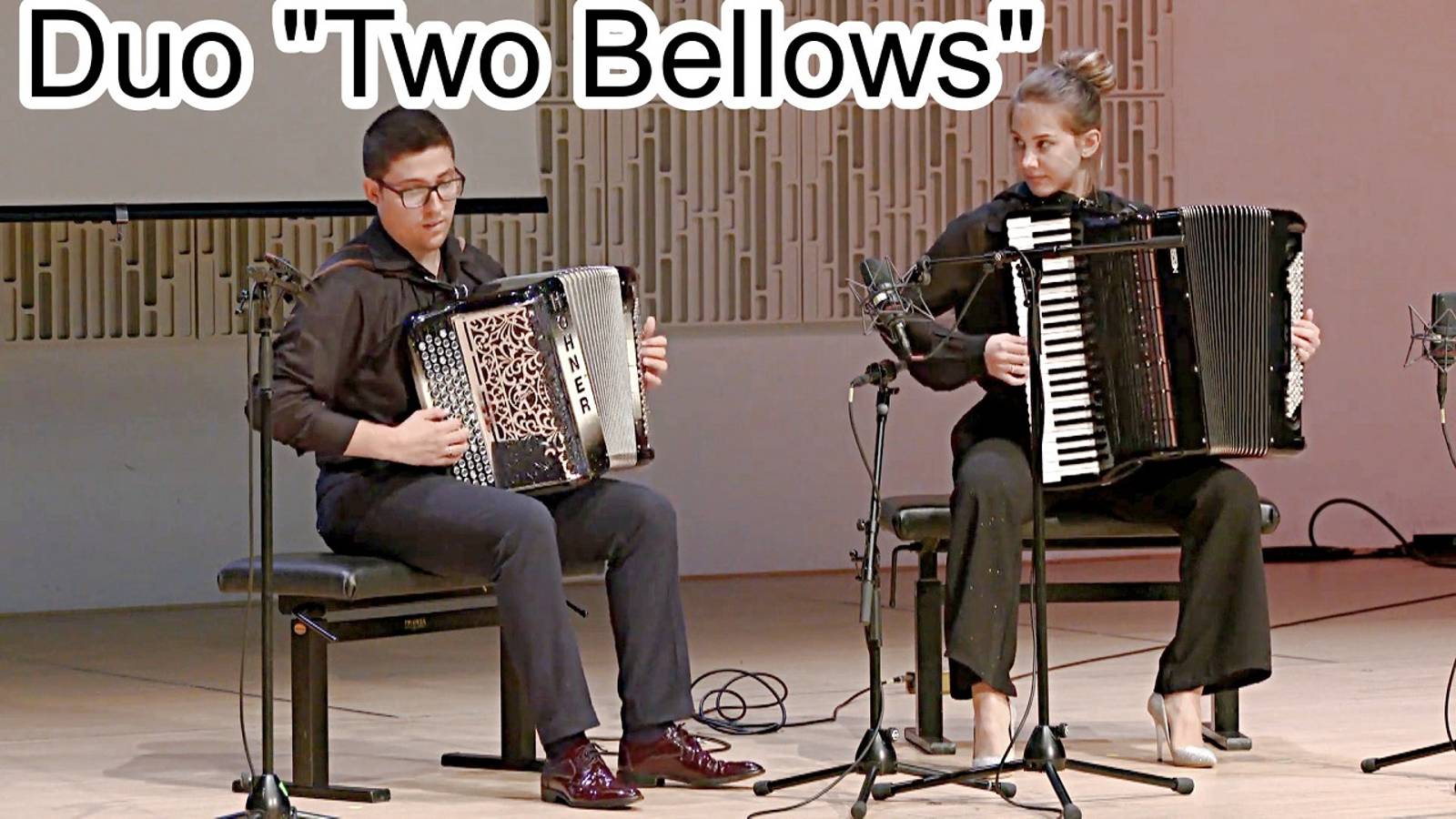 Фантастические музыканты! Потрясающий дуэт "Two Bellows" ("Два меха") Александар и Ана Коловски смотреть онлайн