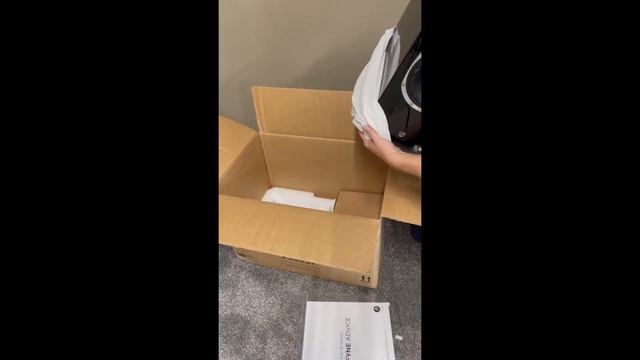 Fyne Audio F500SP Unboxing смотреть онлайн