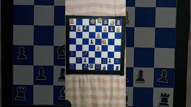 Pembukaan Dua Kuda untuk Hitam Ke-1 смотреть онлайн