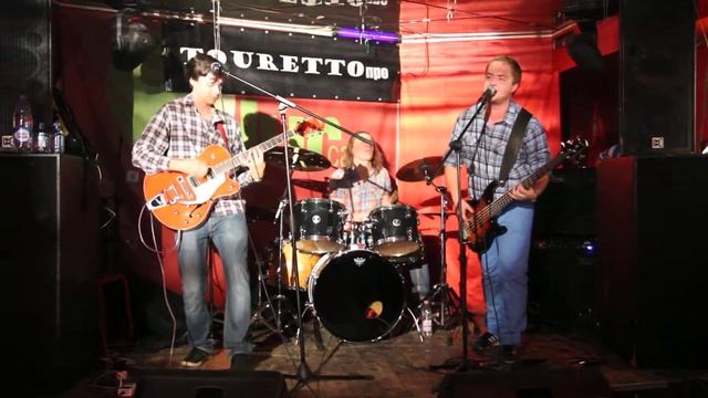 Время Птиц - Счастье других (28.08.2013 Москва, клуб "BlurCafe") смотреть онлайн