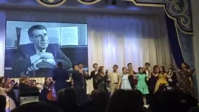 Концерт имени Арно Бабаджаняна смотреть онлайн