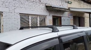 Багажник поперечины на Honda Stepwgn