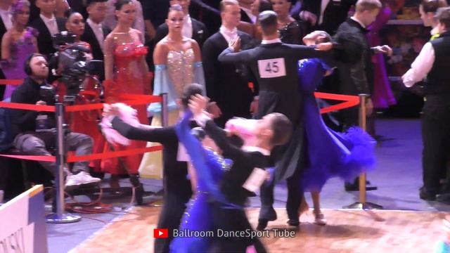 Viennese Waltz = Daniil Ulanov & Kateryna Isakovych = WDSF World Championship 10 Dance 2019 смотреть онлайн
