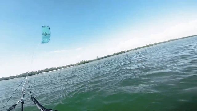 Lightwind kite foil session at the mudflats смотреть онлайн