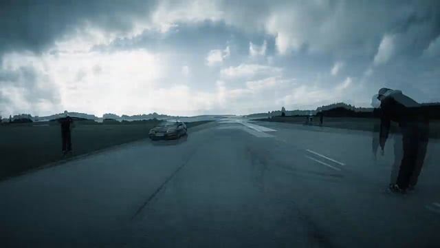 Yamaha Banshee vs. BMW Z4 3.0i смотреть онлайн
