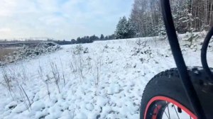 Тестирую ЭлектроФэтБайк по снегу...