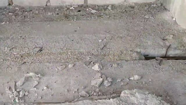 ПОБЕГ ОТ МАНЬЯКА В ЗАБРОШКЕ! смотреть онлайн