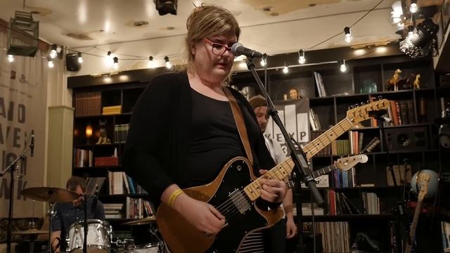 Kimono - Lee Harvey Oswald (Live on KEXP) смотреть онлайн