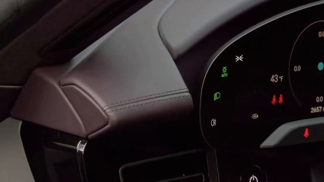 2021 Porsche Taycan EV смотреть онлайн