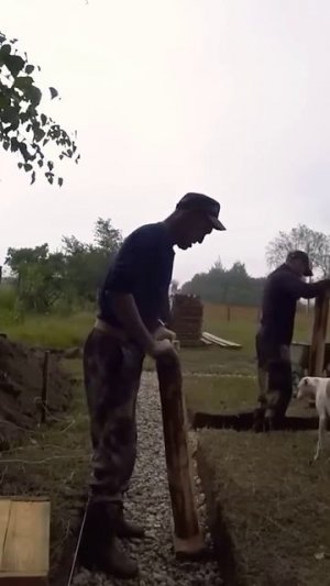 Дом на лёгком фундаменте в лесу #фундамент #строительство #деревня