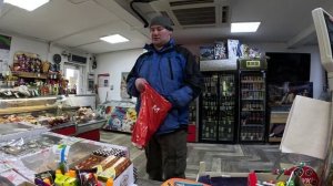 Долгая загрузка, Сечин пришёл обещать, Бесплатная поставка, Затопили соседа, Солома объявился