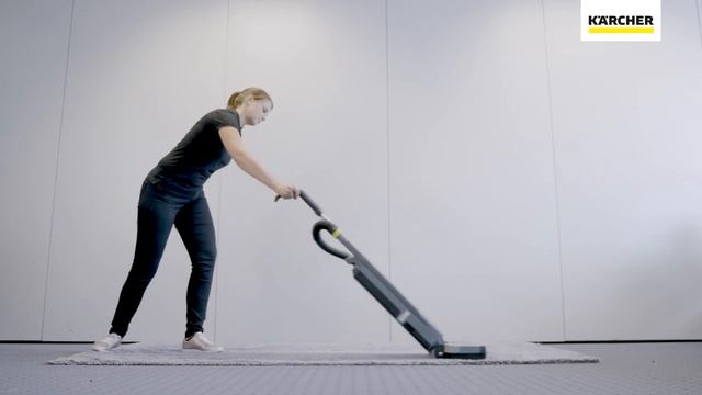 Jak snížit otáčky u bateriového vysavače KÄRCHER CV 38/2 Bp смотреть онлайн