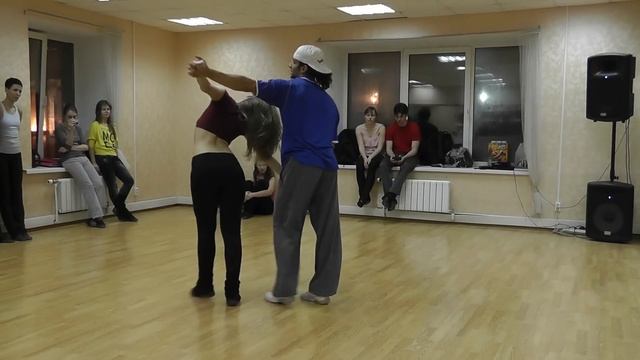 Zouk Class 19.12.11 at Brazuka Dance School - Wakko Oliviér & Маша Величкина смотреть онлайн