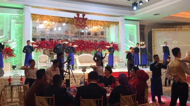 Food Parade Rajawali Grand Ballroom Palembang смотреть онлайн
