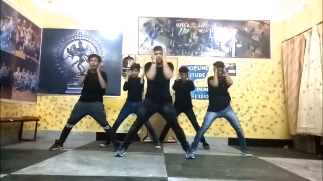 Hip-hop krump dance by raj sharma....... смотреть онлайн