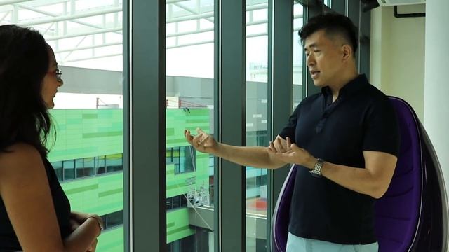 Mr Kotaro Tamura, Advisory Board Member, GSF visits the GIIS SMART Campus in Singapore смотреть онлайн