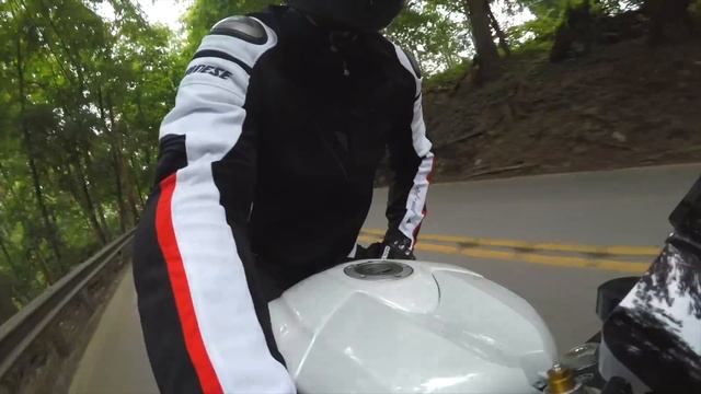 Ride Tested: Dainese Super Speed Textile Jacket смотреть онлайн