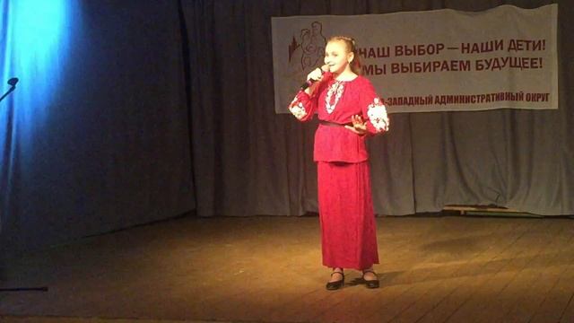 Тараненко Олеся читает басню "Ворона и лисица". смотреть онлайн