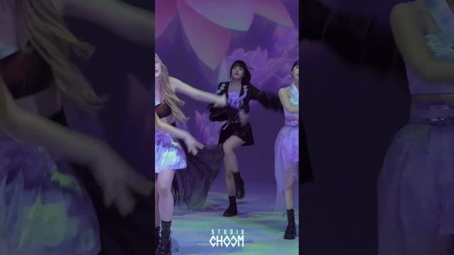 FANCAM Yooun STAYC 'RUN2U' Studio Chum