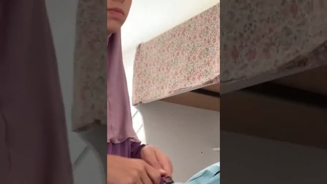 Уборка шкафа с Энисой смотреть онлайн