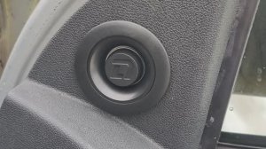 Замена твиттеров в Рено Дастер на DL Audio  Raven Easy Install Neo Tweeter V.2