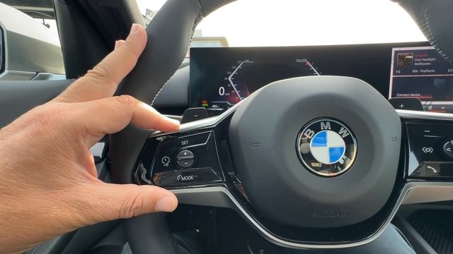 Tour the 2024 530i in Oxide Grey | 4K смотреть онлайн