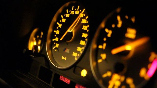 Bmw m5 e39 -01 0-250 kmh смотреть онлайн