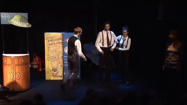 Театр-концерт "Вампука" - "...там ходят все на головах!" (Отрывок из спектакля "Клоуниада") смотреть онлайн